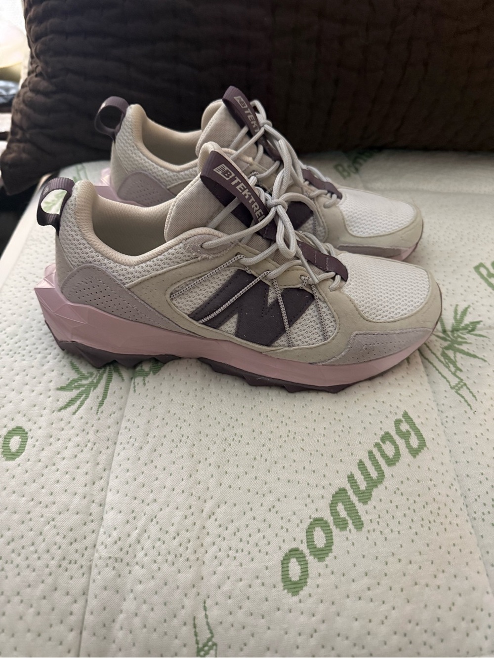 New Balance Women's Sneakers in Light Pink, Beige and Purple